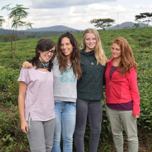 Daniela, Elena, Silvia e Celina
